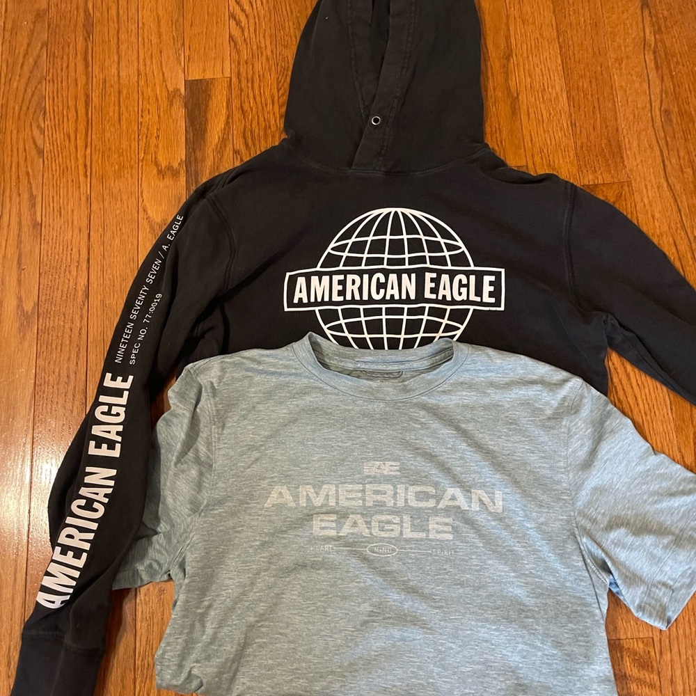 American Eagle bundle of 2 shirts men’s teen boys lightweight hoodie t shirt XS